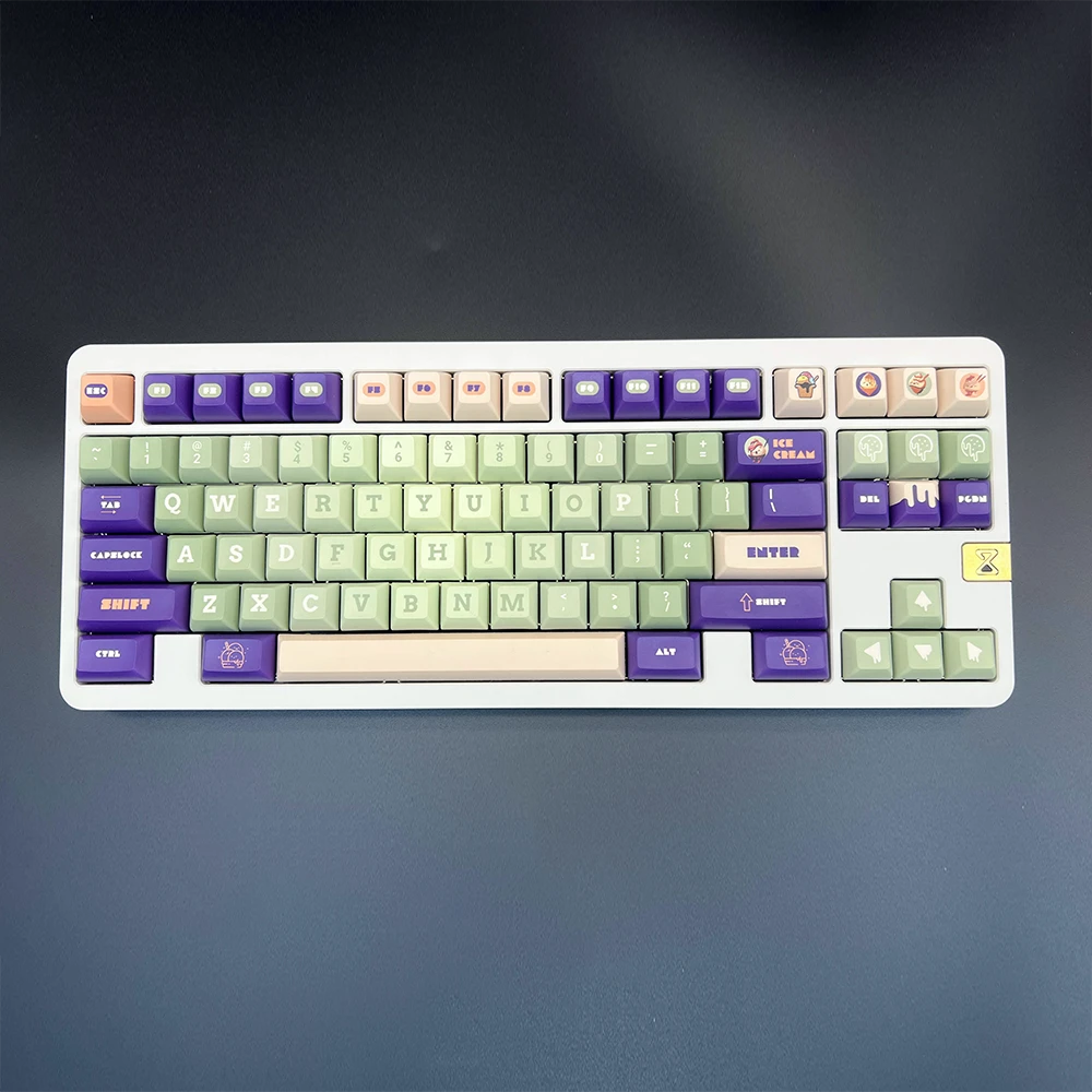 Rocket Hammer Ice Cream KCA keycap set with custom color keycaps for unique designs.