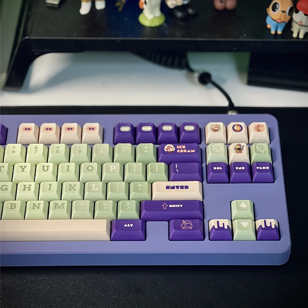 Rocket Hammer Ice Cream KCA keycap set with ice cream theme.