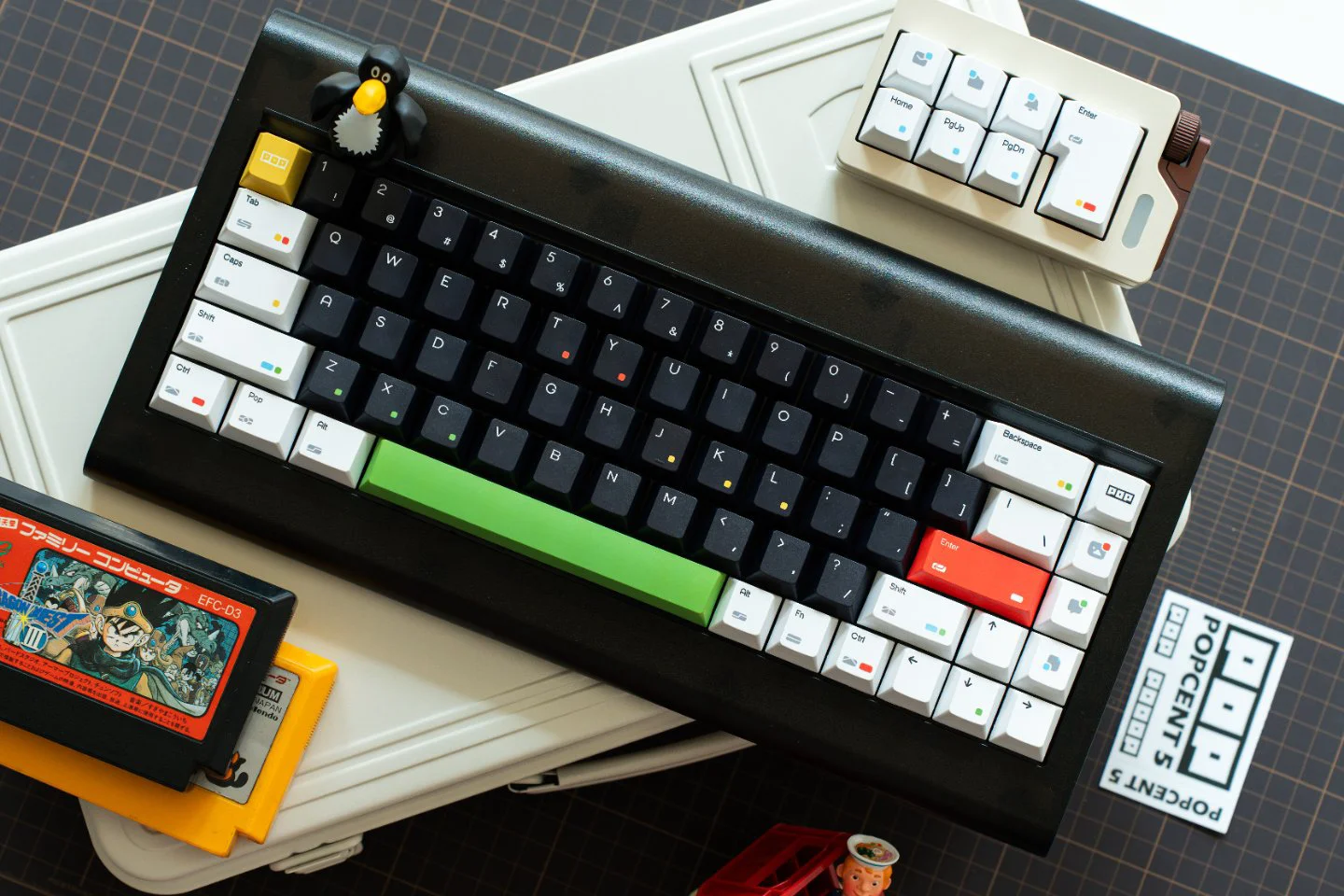 keysfusion-rainbow-dot-cherry-profile-keycaps-black-white