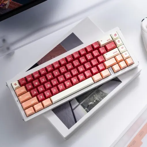 keysfusion-red-brick-wall-cherry-profile-keycaps-4 Red Brick Wall mechanical keyboard with gradient keycaps on minimalist white desk