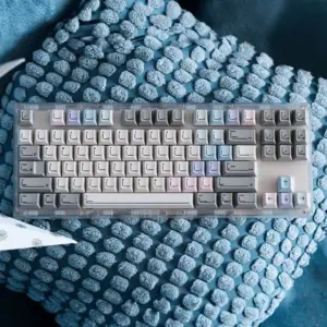 SINOKEY Pastel Retro Keycaps on Transparent Keyboard Assembled mechanical keyboard displaying Retro Pastel Keycaps with large font legends and soft colored modifiers.