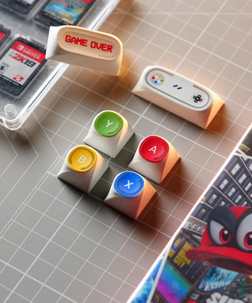 Game Console Theme MDA Keycaps Details Close-up of Game Console Theme MDA profile keycaps featuring gaming buttons and retro-style novelty keys.
