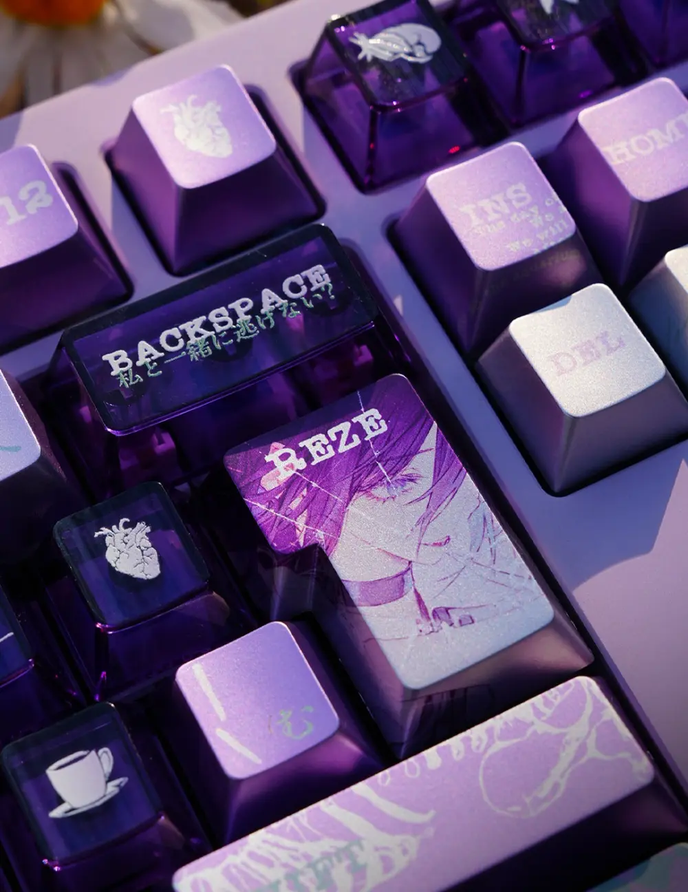 Chainsaw Man Reze Metallic Keycaps Detail Chainsaw Man Reze keycaps featuring a metallic coated Enter key with character art and transparent heart icon key.
