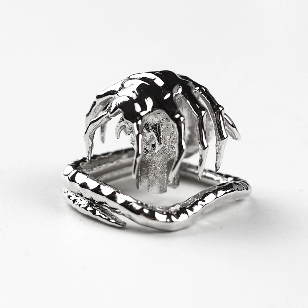 Alien Facehugger Polar Silver Keycap Silver alien artisan keycap shaped like a facehugger with an electroplated finish on a white surface.